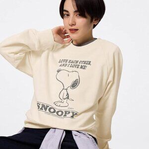 Gu Peanuts sweater